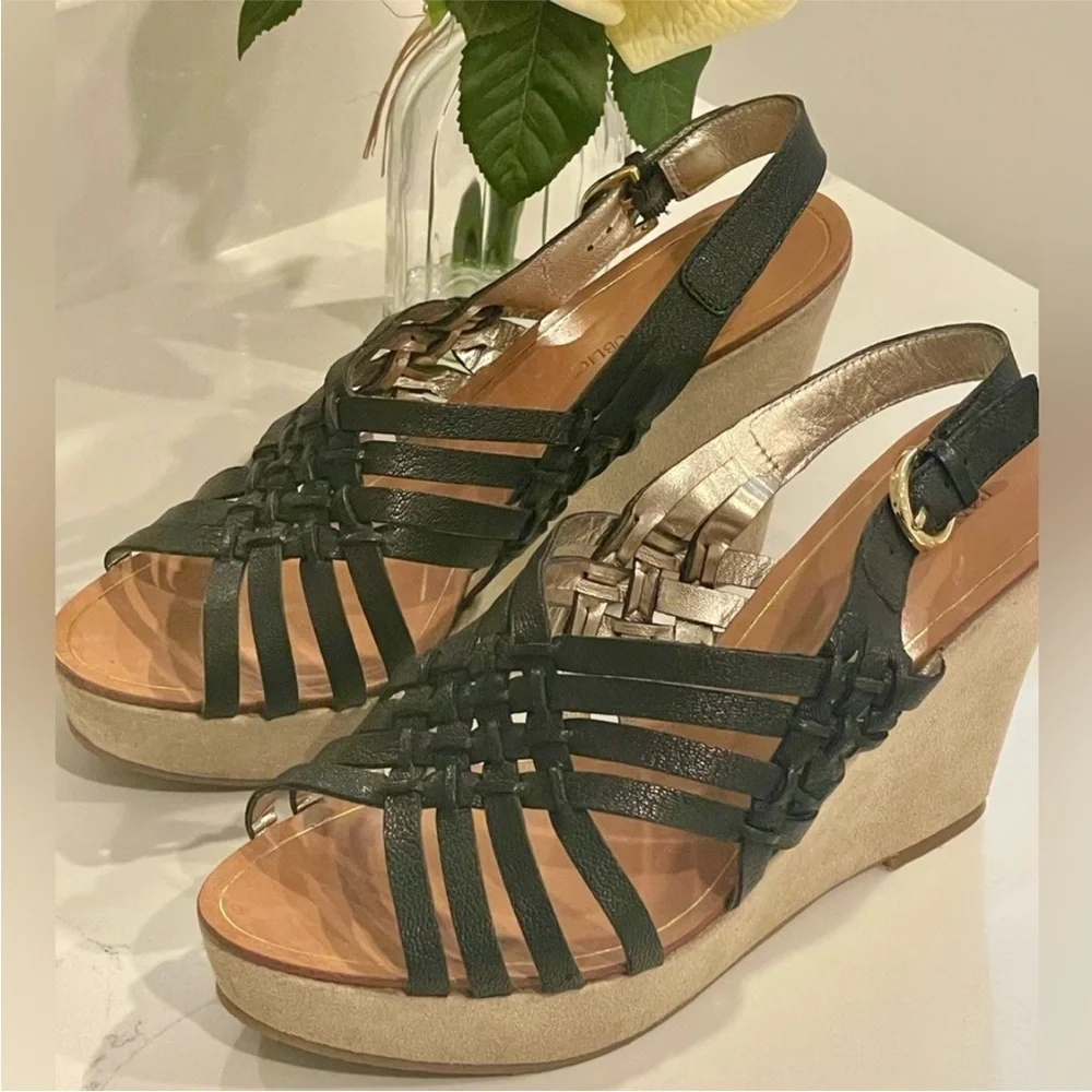 Banana Republic strappy Wedge Sandals